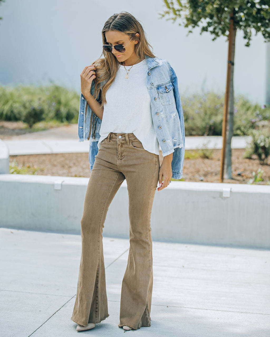 Damen Weitgeschnittene Bootcut-Jeans Drune