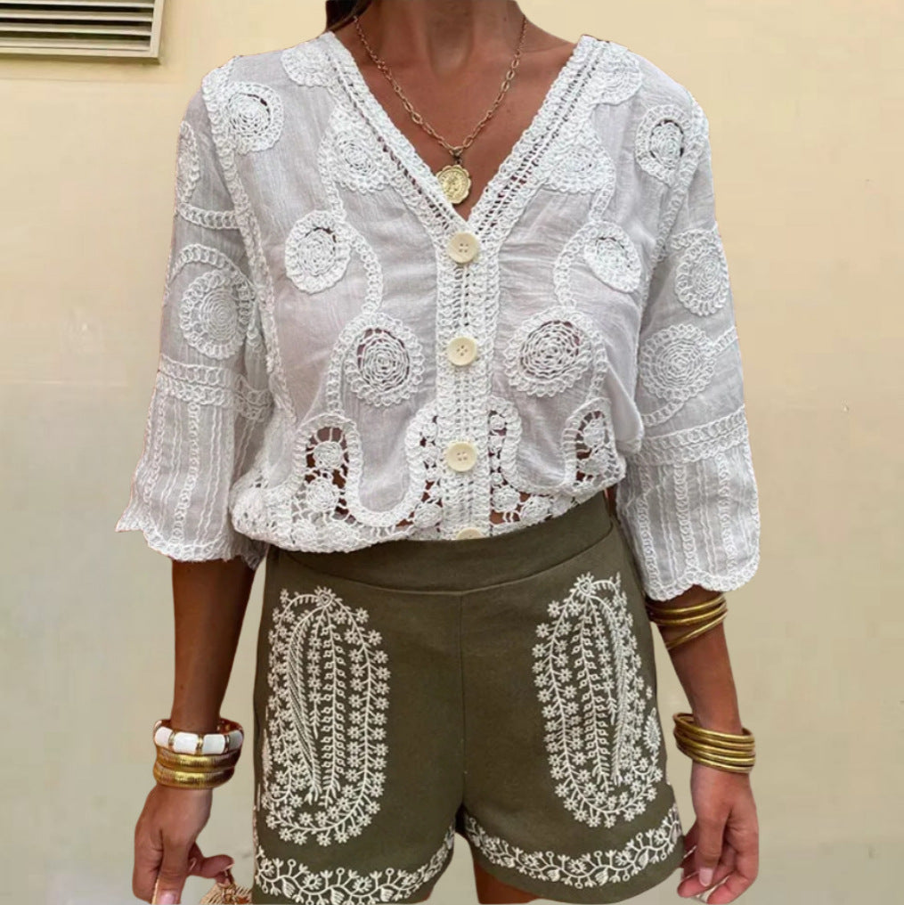 Damen luftige Bluse mit kunstvollem Häkelmuster und Knopfleiste Drune