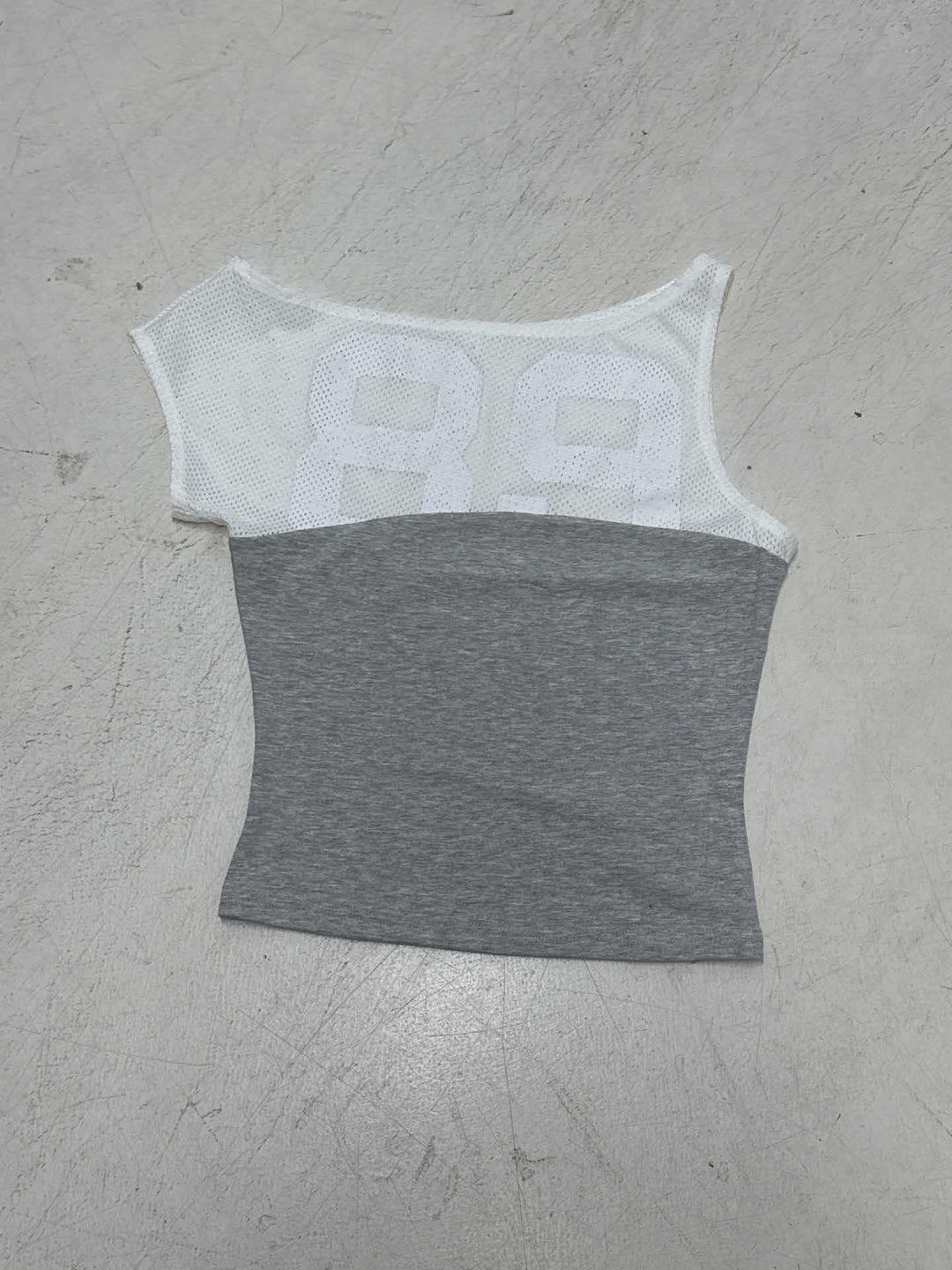 Damen Sporttop mit modischem Netzdesign und figurbetontem Schnitt Drune