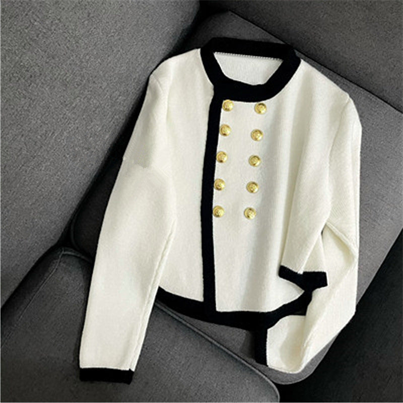 Damen elegante Strickjacke mit goldenen Knopfdetails und Kontrastbesatz Drune