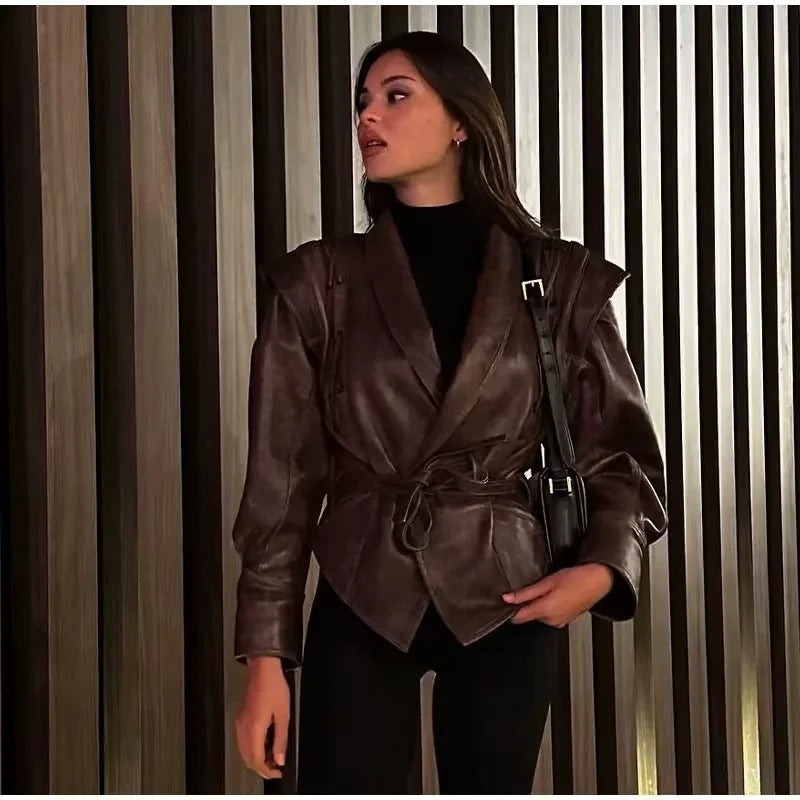 Damen modische Kunstlederjacke mit stilvollem Gürteldetail und elegantem Design Drune