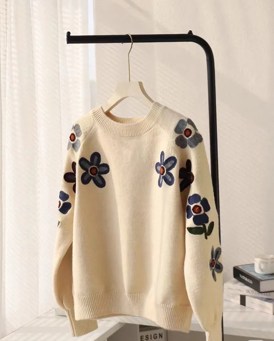 Damen modischer Pullover mit floralem Stickdesign Drune