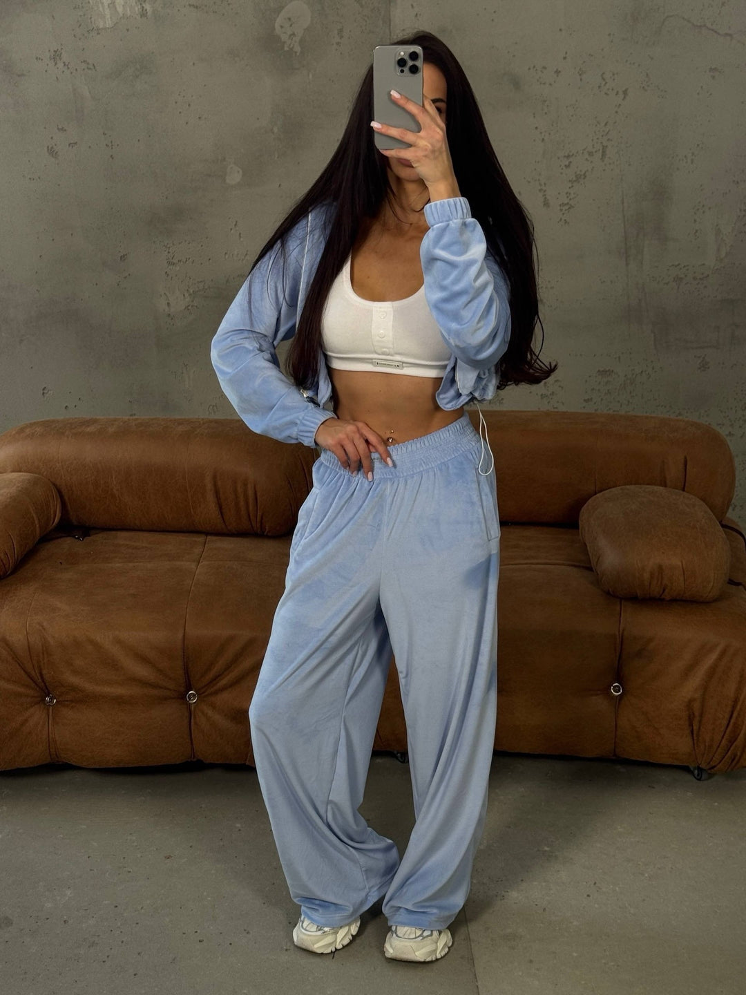Damen lässiger Velours-Loungewear-Anzug mit cropped Oberteil und weitem Schnitt Drune