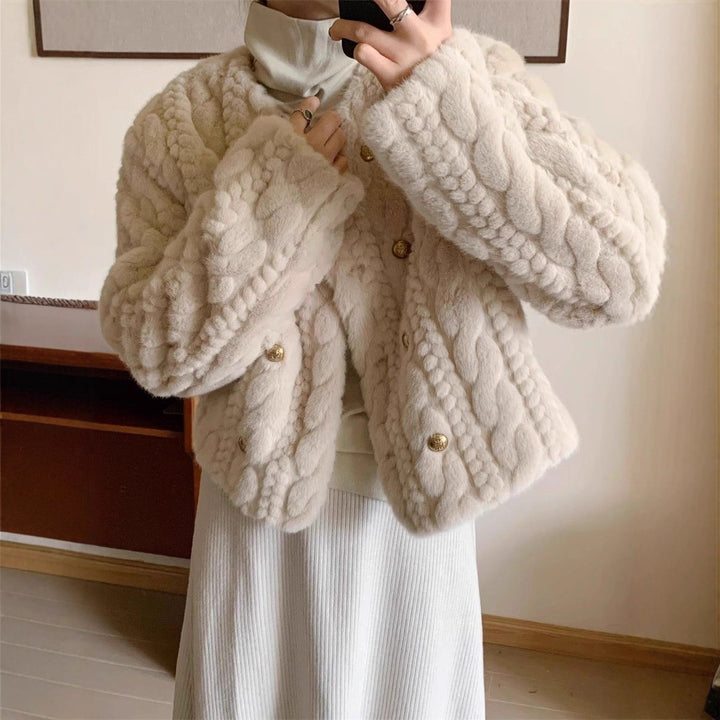 Damen Flauschige Strickjacke mit Goldknopfdetails Drune