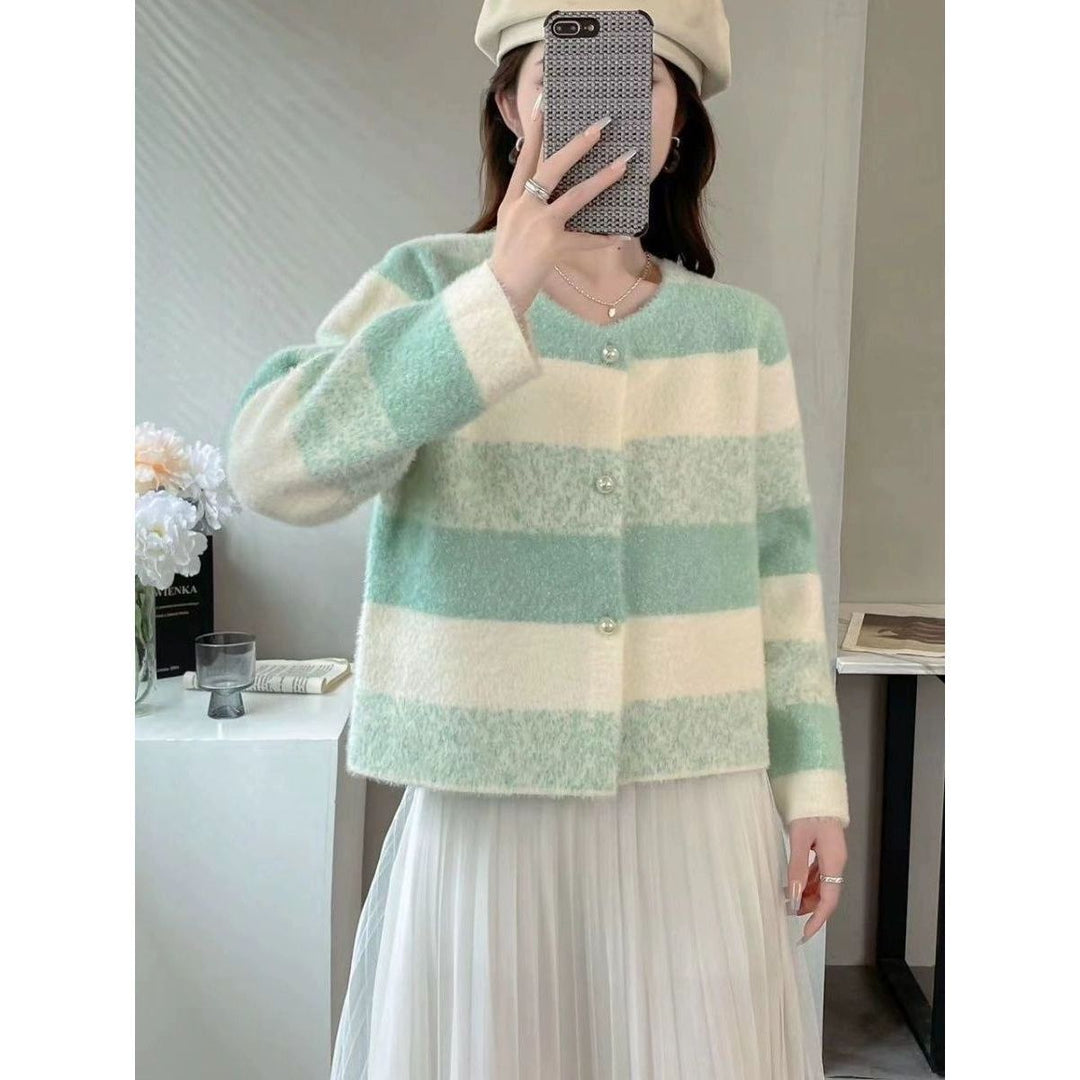 Damen Kuschelige Strickjacke mit Perlknöpfen Drune