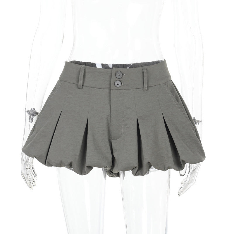 Damen modische Ballonshorts mit flatterndem Schnitt und dekorativen Knöpfen Drune