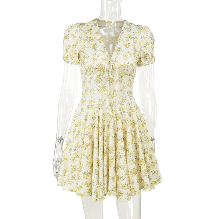 Damen verspieltes Blumenkleid mit voluminösem Rock und taillierter Taille Drune
