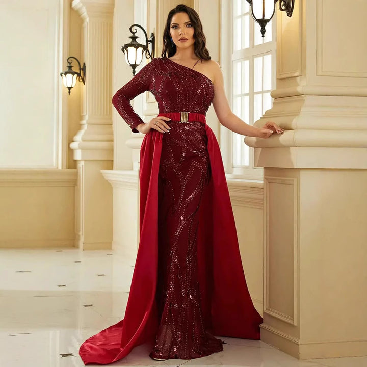 Damen Maxikleid mit glitzerndem Muster und elegantem Cape Drune