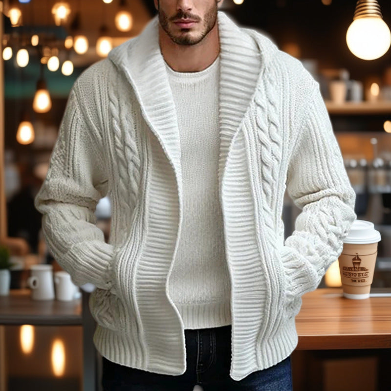 Herren Grobstrickjacke mit weitem Kragen und Kabelmuster Drune