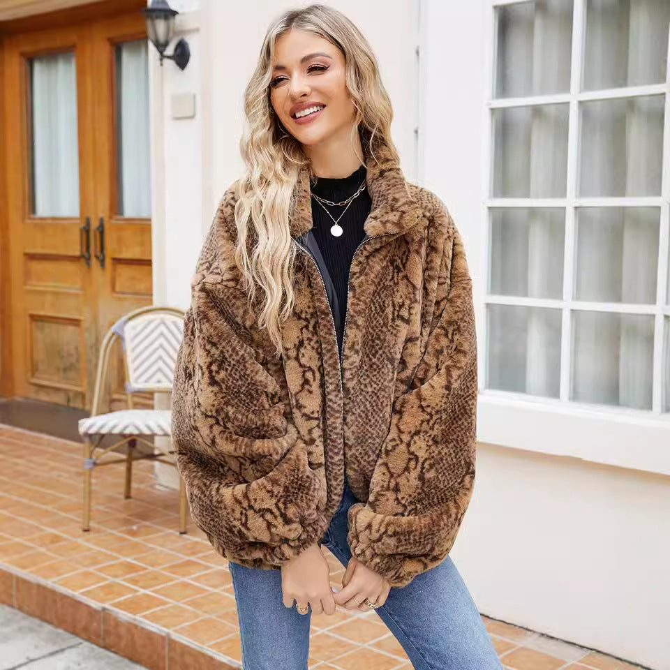 Damen Kuschelige Kunstpelzjacke im Schlangenlook Drune