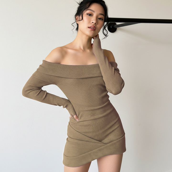 Damen Wickelkleid mit schulterfreiem Design und engem Schnitt Drune