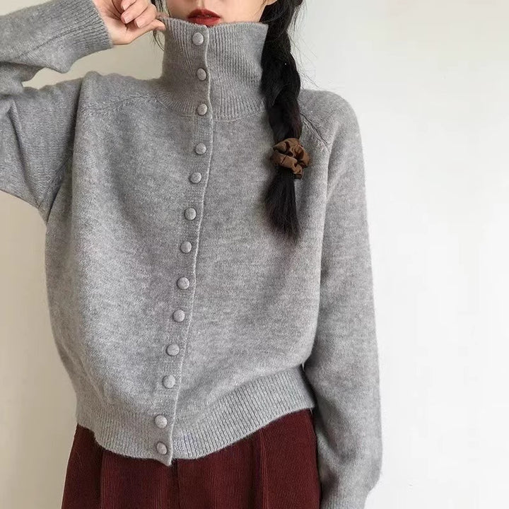 Damen Strickjacke mit hoch geschlossenem Kragen und dekorativen Knöpfen Drune