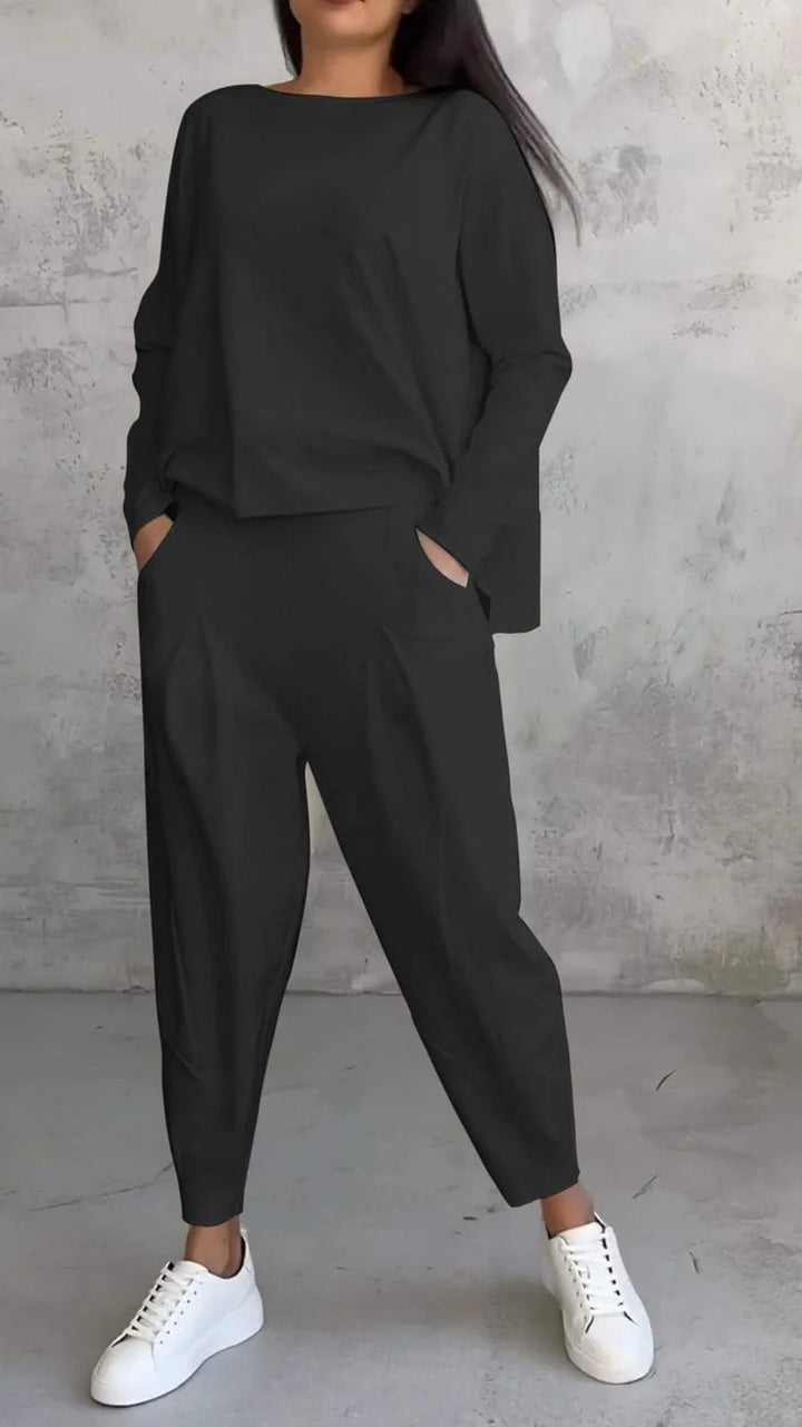 Drune | Einfarbiges Slim-Fit Hosenanzug mit Rundhalsausschnitt