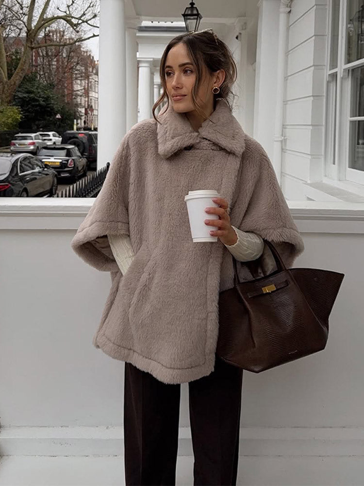 Damen Flauschiger Poncho Drune