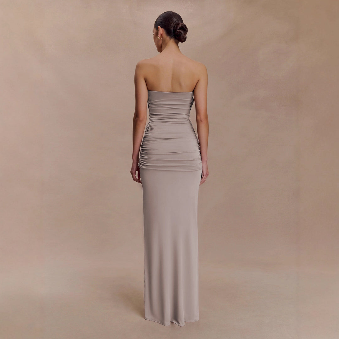 Damen Elegantes Minimalistisches Abendkleid mit Raffungen Drune