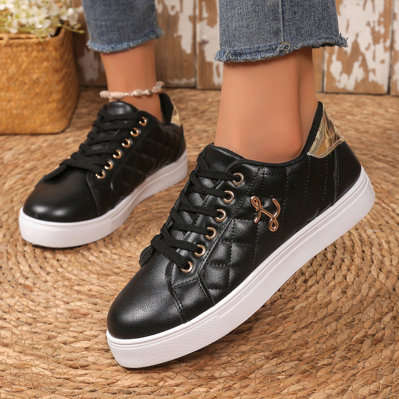 Damen modische Sneakers mit quiltetem Muster und eleganten Details Drune