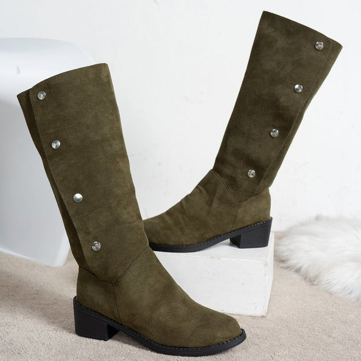 Damen Elegante Stiefel aus weichem Wildleder mit modischen Knopfdetails Drune
