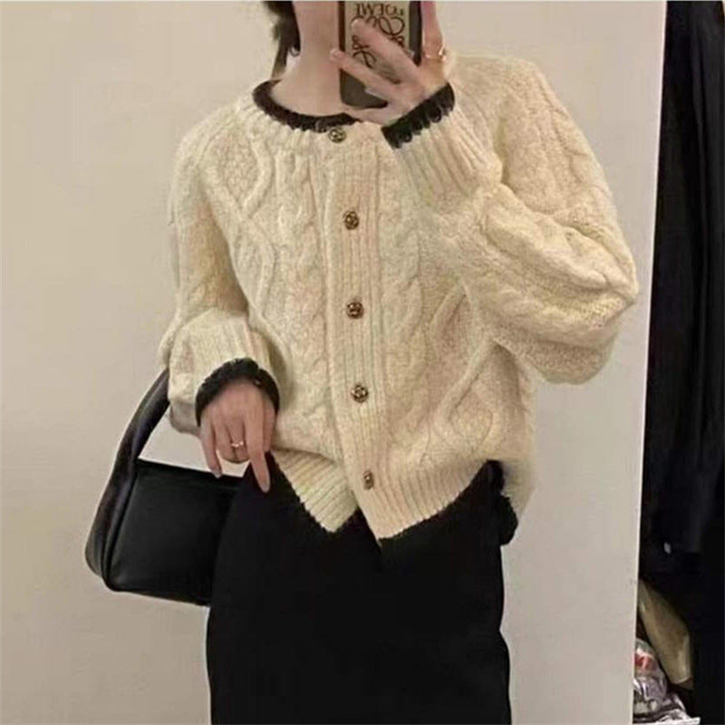 Damen Grobstrickcardigan mit dekorativem Zopfmuster und eleganten Knöpfen Drune