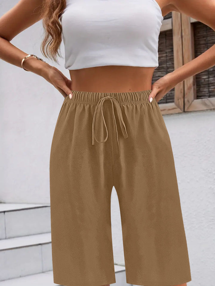 Damen sportive Bermuda-Shorts mit elastischem Bund und verstellbarem Kordelzug Drune