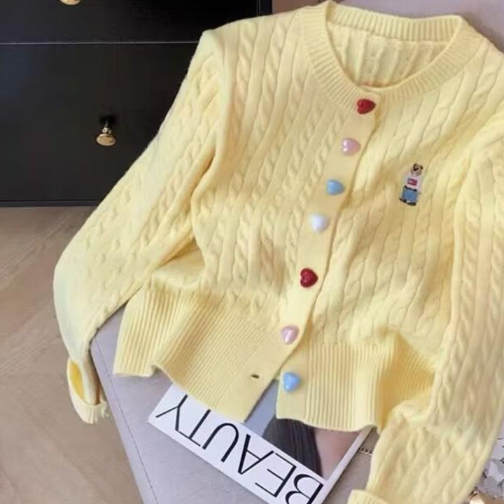Damen modische Strickjacke mit Herzknöpfen und durchgehendem Muster Drune