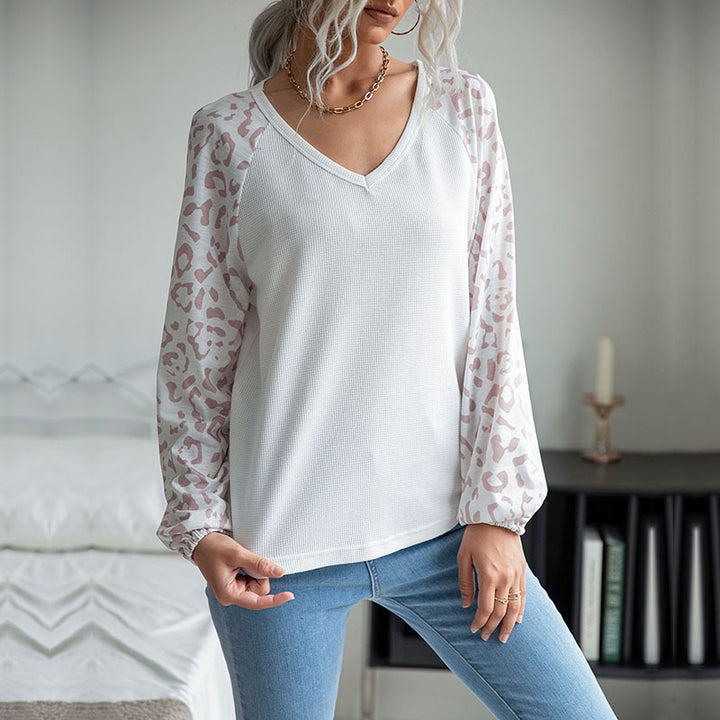 Damen Langarmshirt mit modernem V-Ausschnitt und strukturierten Ärmel-Details Drune