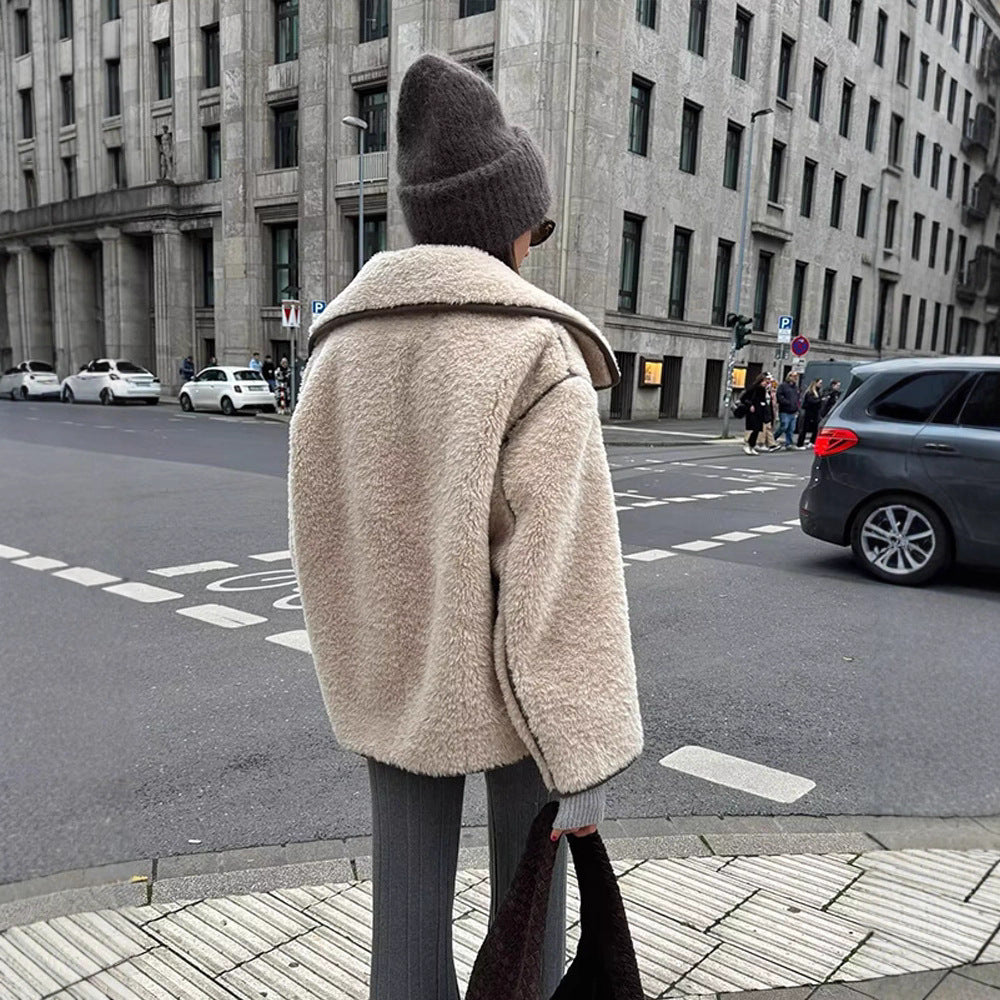 Damen oversized Teddyjacke Drune