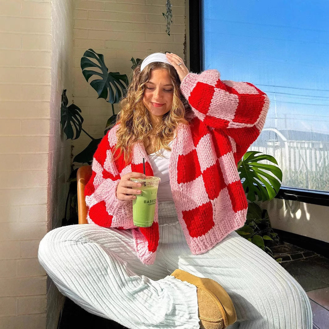 Damen Grobstrickjacke im modernen Karomuster Drune