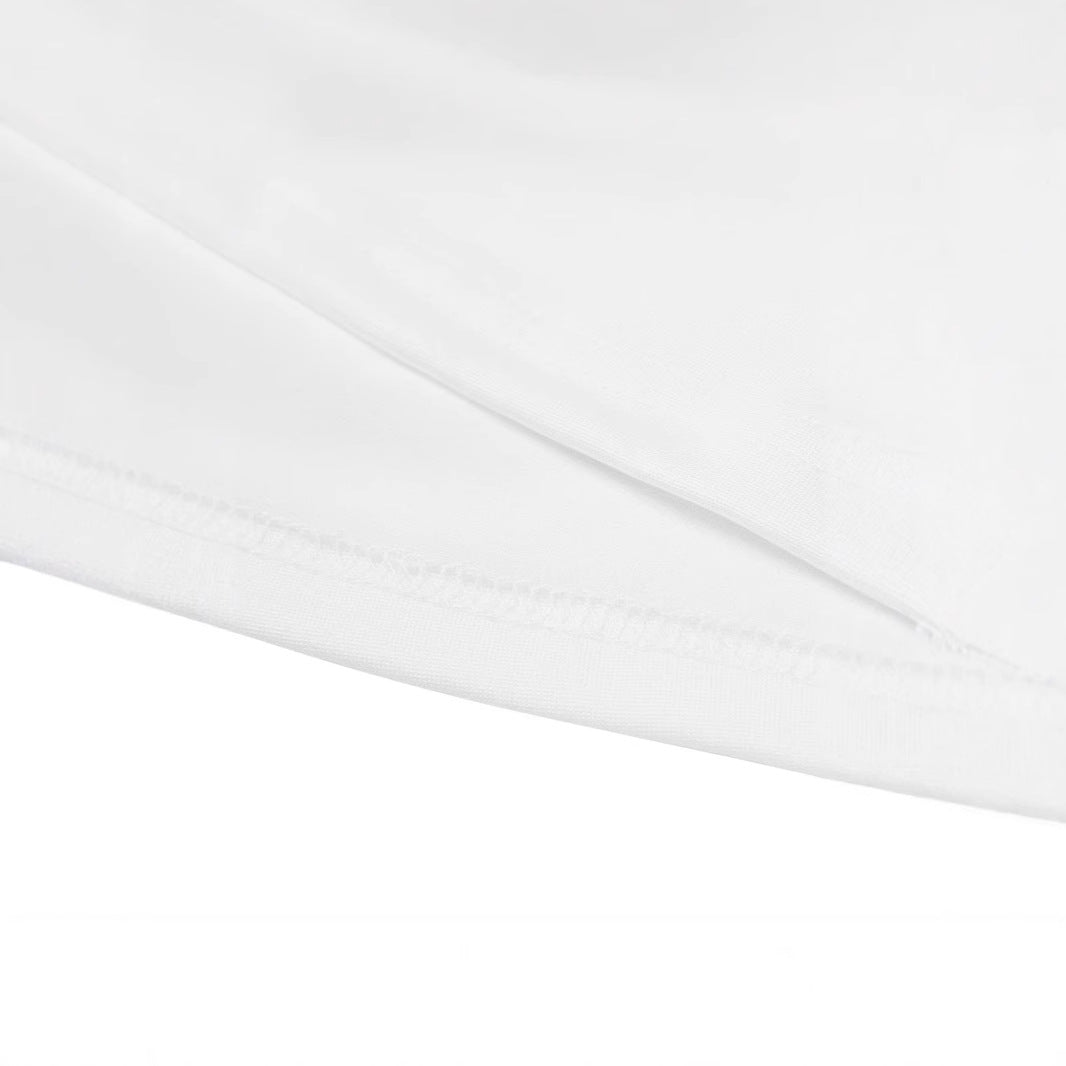 Damen Crop-T-Shirt mit verspieltem Erdbeer-Motiv und elegantem Halsabschluss Drune