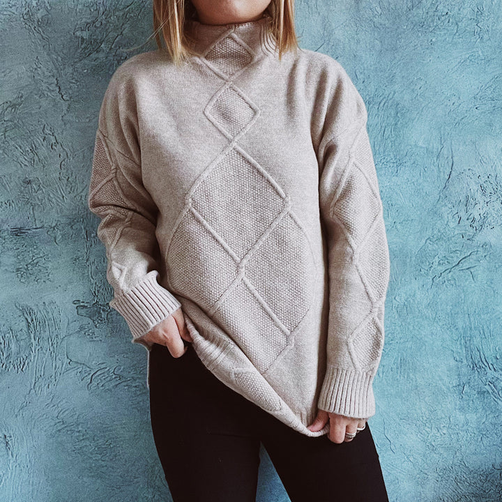 Damen Grobstrickpullover mit elegantem Rautenmuster und hohem Kragen Drune