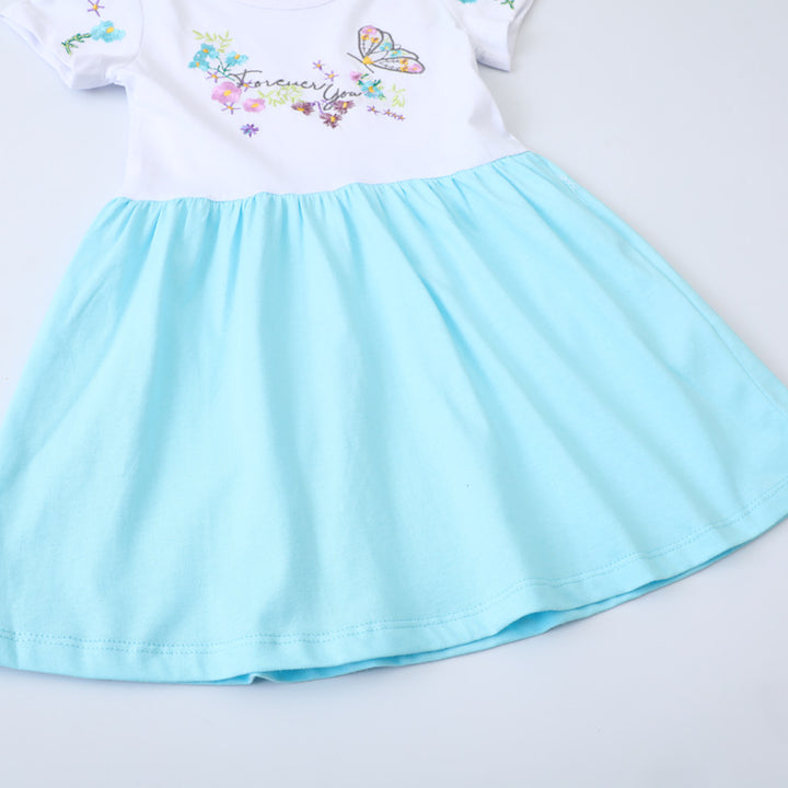 Mädchen Freizeitkleid mit bezaubernder Blumen- und Schmetterlingsstickerei Drune