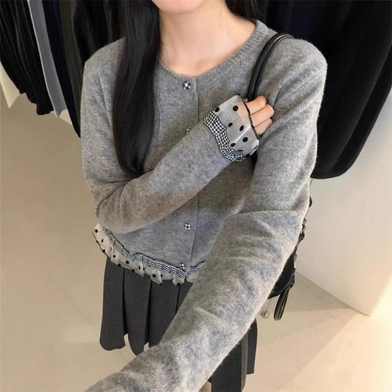 Damen Strickjacke mit dekorativem Rüschen- und Knopfdetail Drune