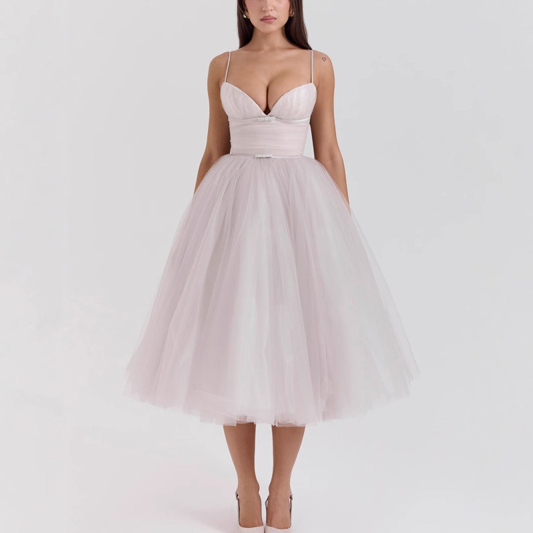 Damen Tüllkleid mit eleganter A-Linien Silhouette und verstellbaren Spaghettiträgern Drune