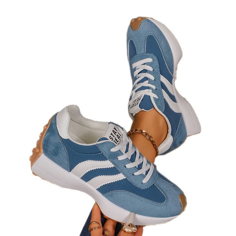 Damen nan retro-inspirierte Plateausneaker aus Veloursleder-Optik mit profilierter Gummisohle Drune