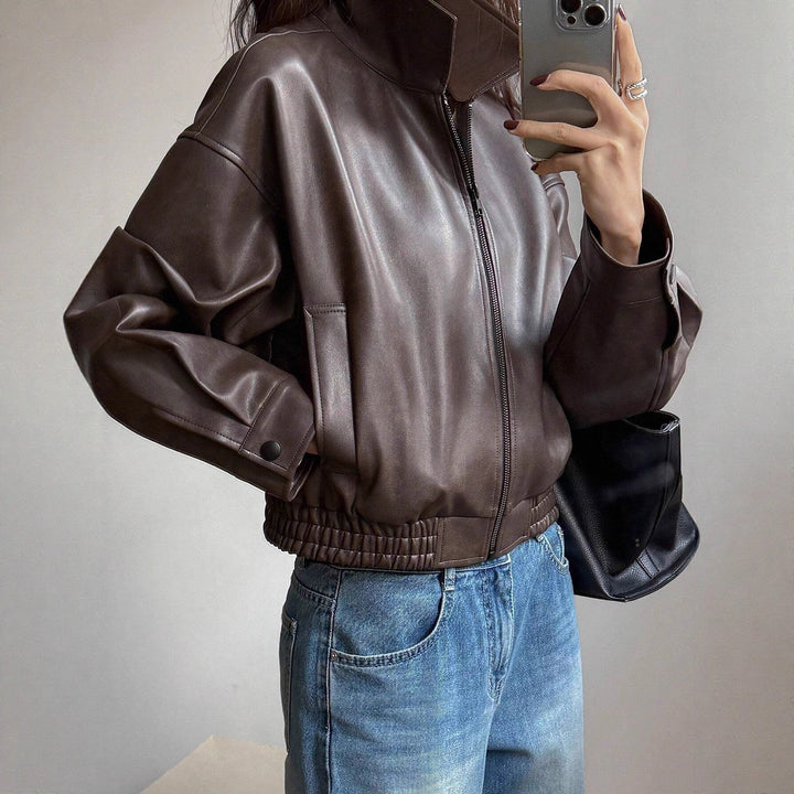Damen Kunstlederjacke im sportlich-eleganten Schnitt mit elastischem Bund Drune