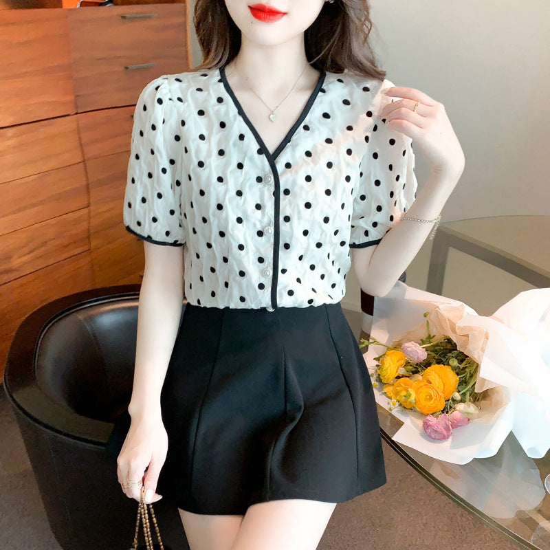 Damen Bluse mit Punkten und Knopfdetails Drune