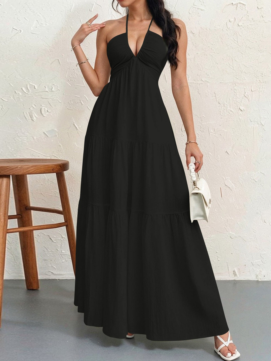 Damen Maxikleid mit tiefem V-Ausschnitt und luftiger Silhouette Drune