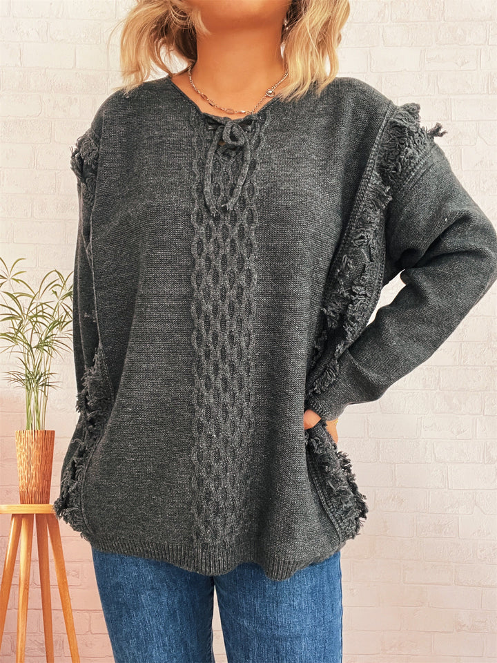 Damen Grobstrickpullover mit lässigen Fransen und dekorativem Zopfdesign Drune