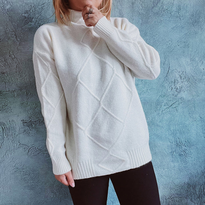 Damen Grobstrickpullover mit elegantem Rautenmuster und hohem Kragen Drune