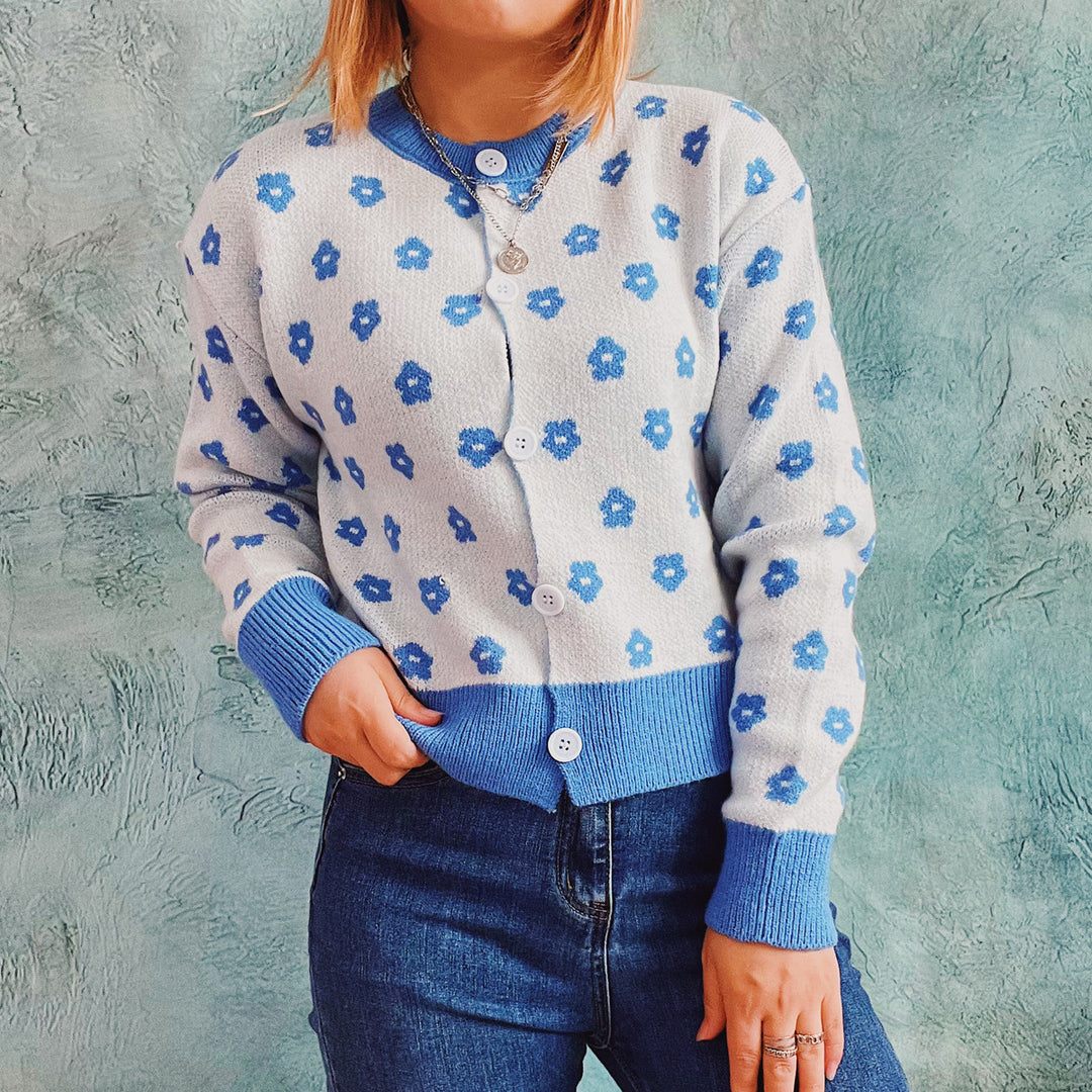 Damen Strickjacke mit floralem Muster und modischen Knopfdetails Drune