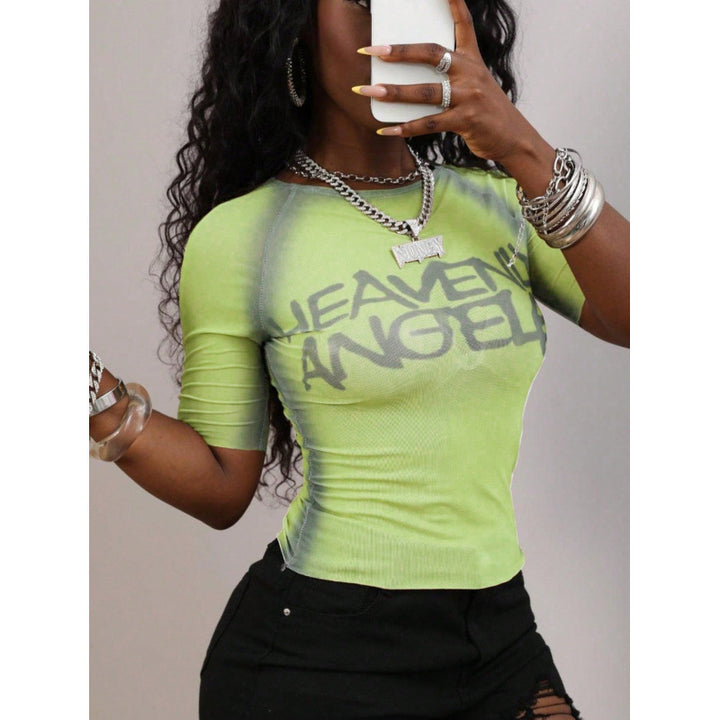 Damen figurbetontes T-Shirt mit urbanem Schriftzug und modischem Schnitt Drune