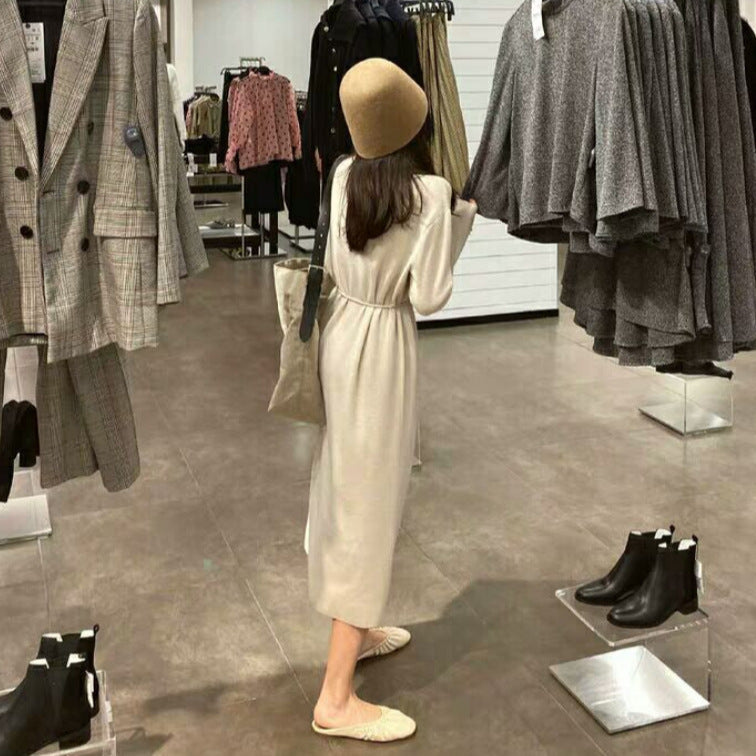 Damen Knielanges Strickkleid mit Gürtel und Knopfverschluss Drune
