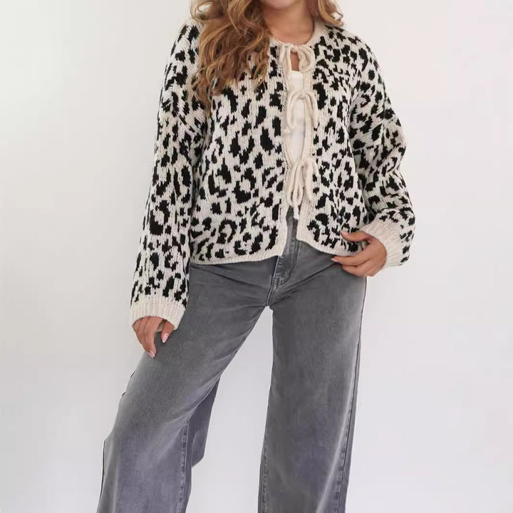 Damen Cardigan mit auffälligem Tiermuster und eleganten Bindebanddetails Drune