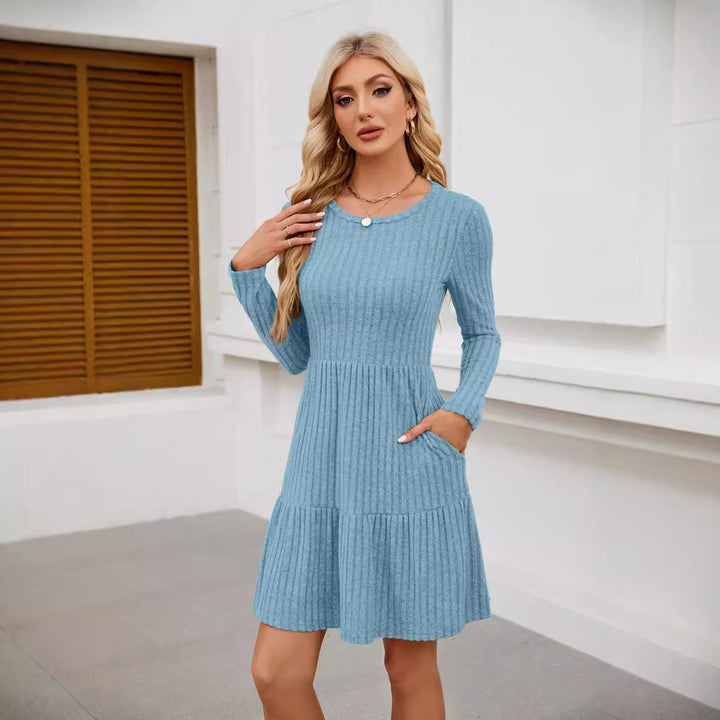 Damen gestricktes Midikleid mit voluminösem Rockteil und feiner Rippenstruktur Drune