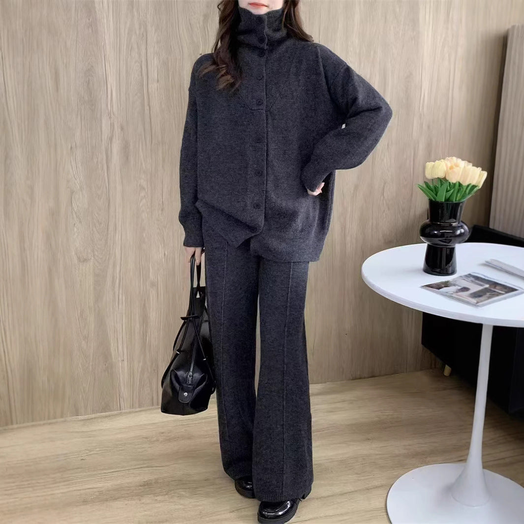Damen Strickensemble mit modernem Stehkragen und komfortabeler Knopfleiste Drune