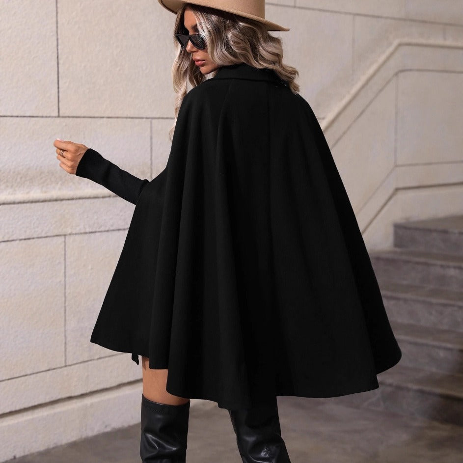 Damen elegante Schurwoll-Capejacke mit doppelter Knopf-Leiste Drune