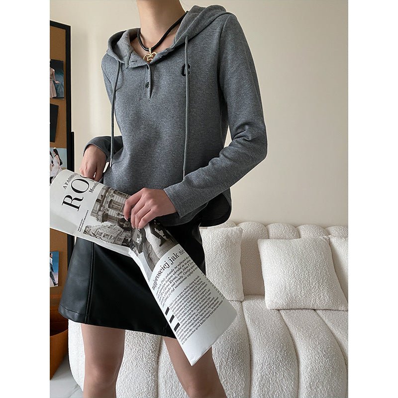 Damen lässiger Kapuzenpullover mit feiner Knopfleiste und praktischen Details Drune