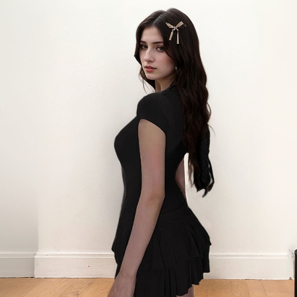 Damen Minikleid mit Rüschensaum und figurbetontem Schnitt Drune