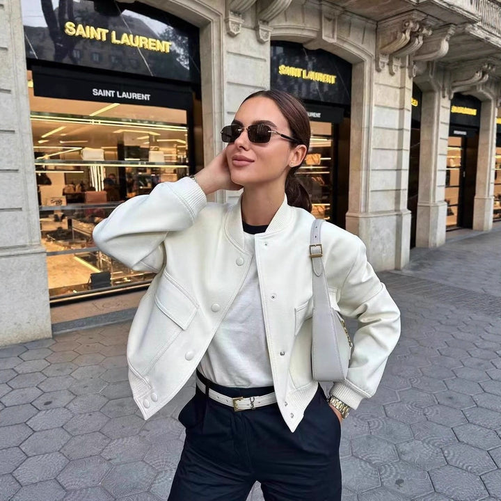 Damen sportliche Bomberjacke mit wattiertem Innenfutter und praktischen Taschen Drune