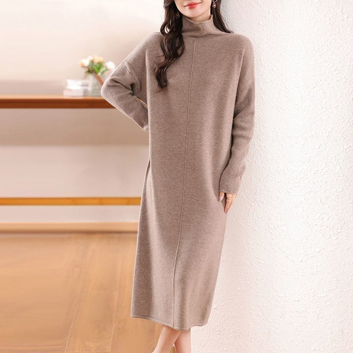 Damen Strickkleid mit hohem Stehkragen und lässiger Silhouette Drune