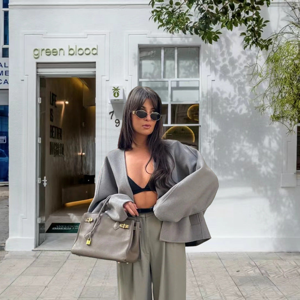 Damen kurze Strickjacke mit eleganten Knöpfen und weitem Schnitt Drune